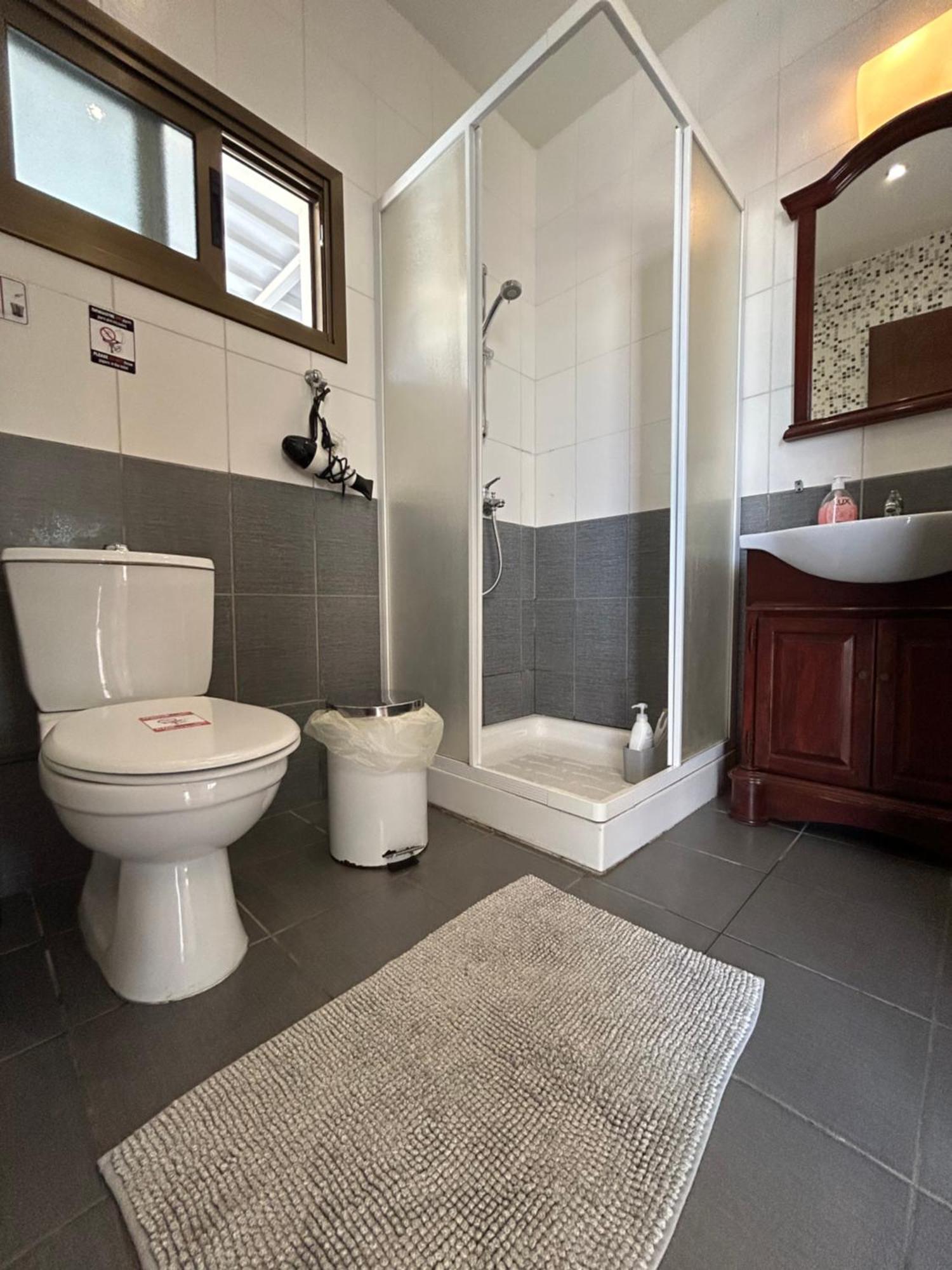 Extremely Comfy Apt With Spacious Private Terrace 10Min Walk To The Beach & In Town Larnaca Dış mekan fotoğraf