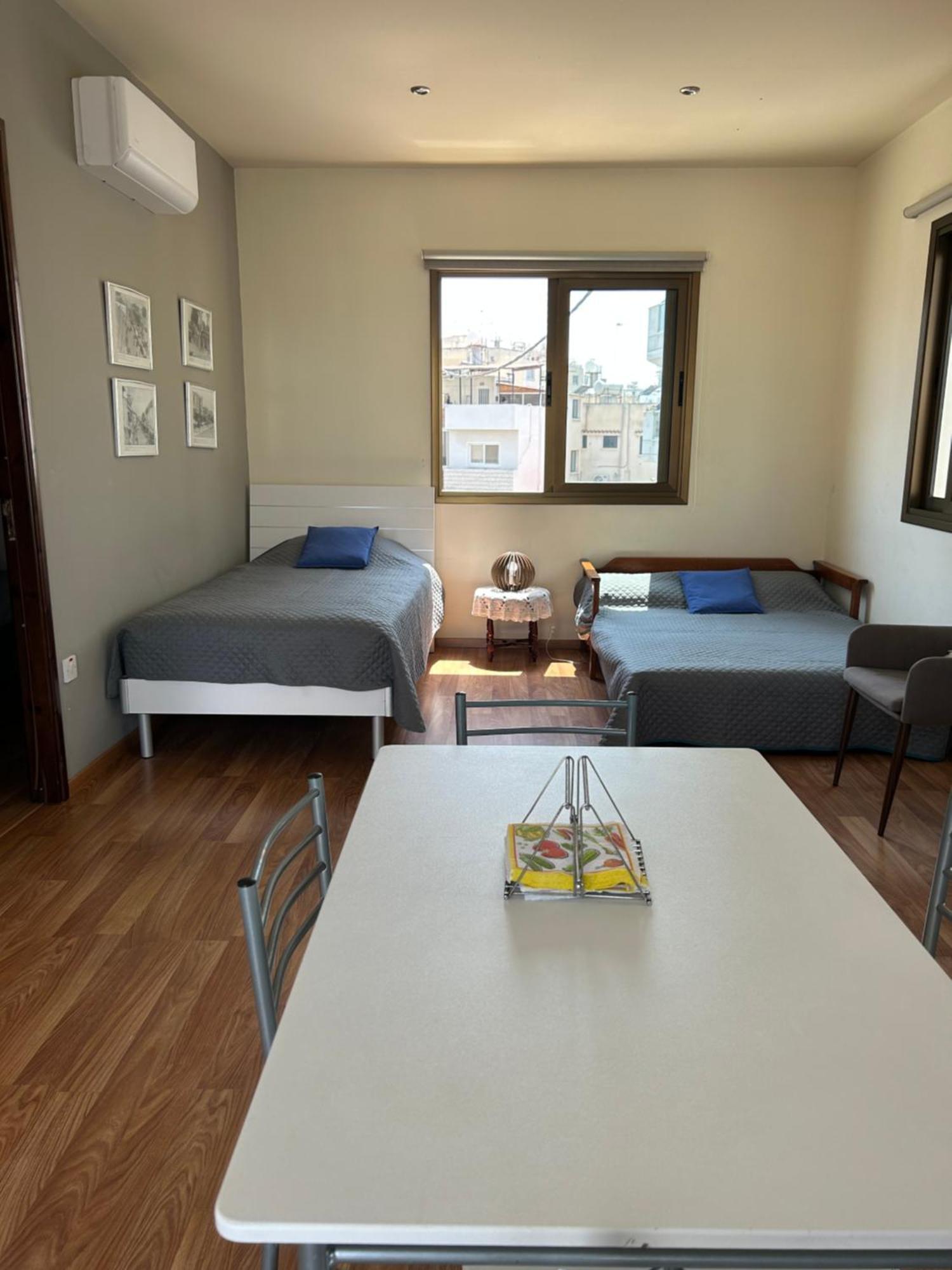 Extremely Comfy Apt With Spacious Private Terrace 10Min Walk To The Beach & In Town Larnaca Dış mekan fotoğraf